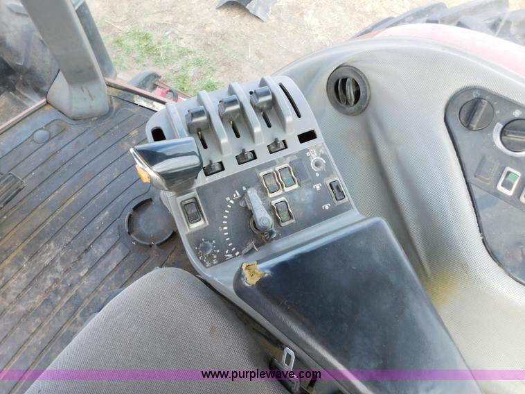 image for item AW9327 1998 Case IH MX240 MFWD tractor