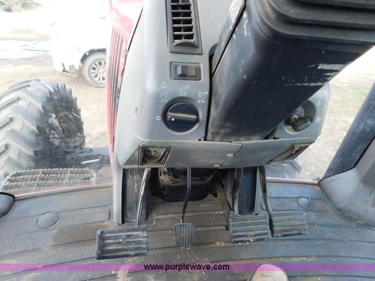 image for item AW9327 1998 Case IH MX240 MFWD tractor