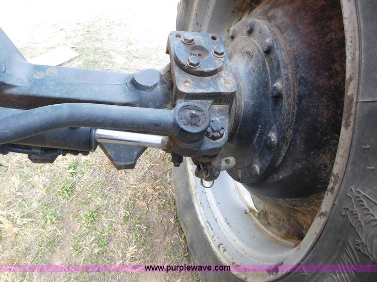 image for item AW9327 1998 Case IH MX240 MFWD tractor