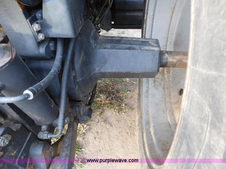 image for item AW9327 1998 Case IH MX240 MFWD tractor