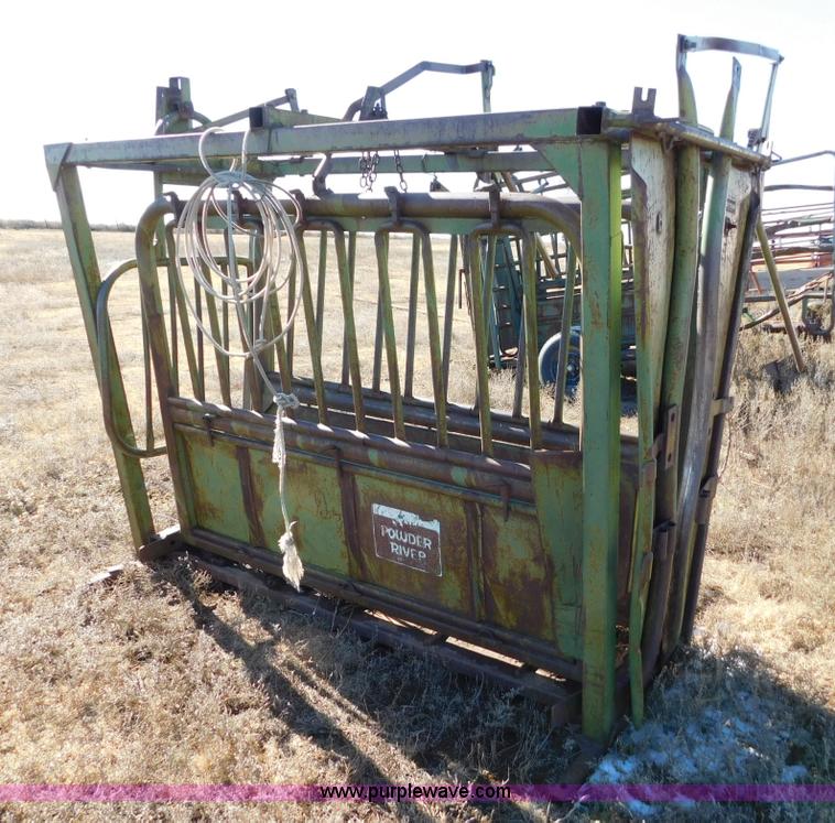image for item AW9358 Powder River squeeze chute