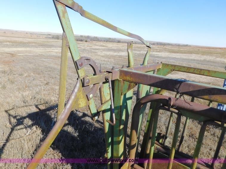 image for item AW9358 Powder River squeeze chute