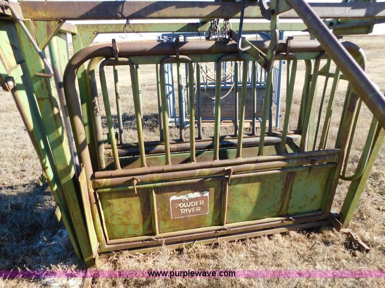image for item AW9358 Powder River squeeze chute