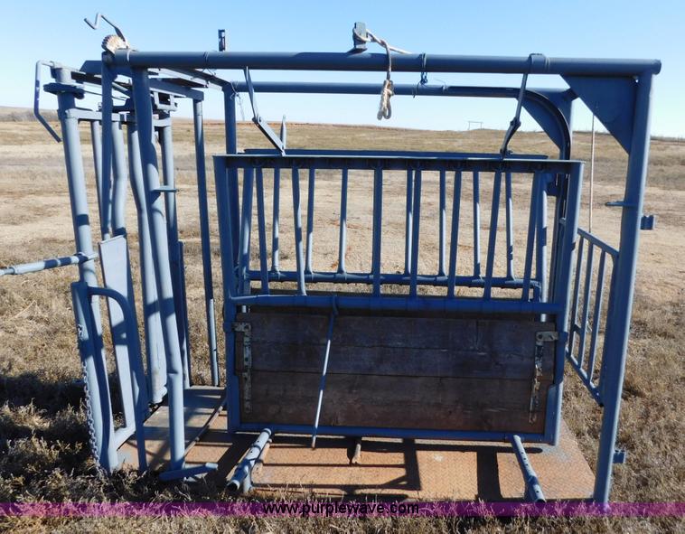 image for item AW9359 W-W Beef Master chute