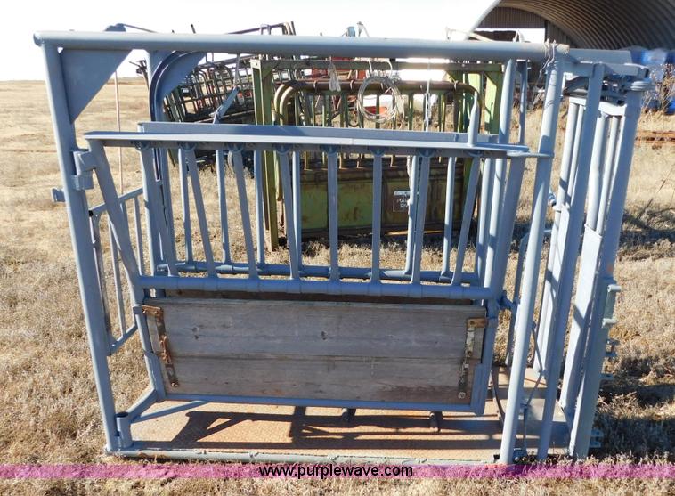 image for item AW9359 W-W Beef Master chute