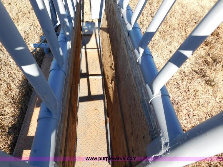 image for item AW9359 W-W Beef Master chute