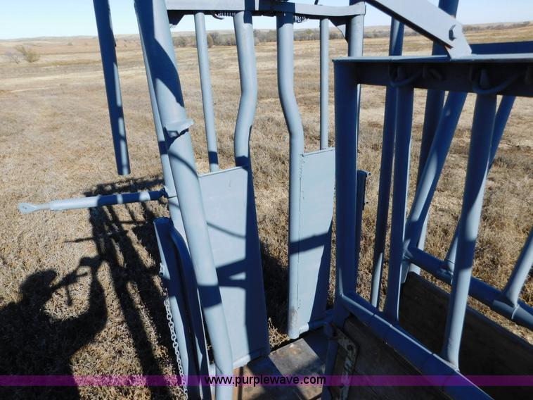 image for item AW9359 W-W Beef Master chute