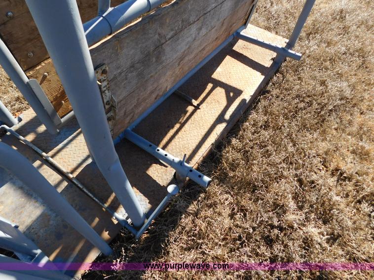 image for item AW9359 W-W Beef Master chute