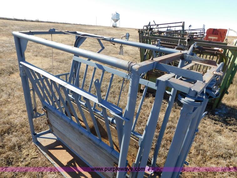 image for item AW9359 W-W Beef Master chute