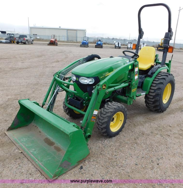 image for item AW9366 2011 John Deere 2720 MFWD tractor