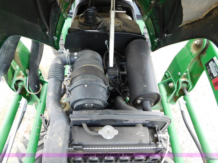 image for item AW9366 2011 John Deere 2720 MFWD tractor