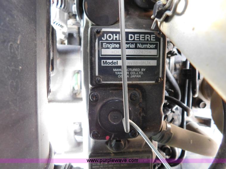 image for item AW9366 2011 John Deere 2720 MFWD tractor