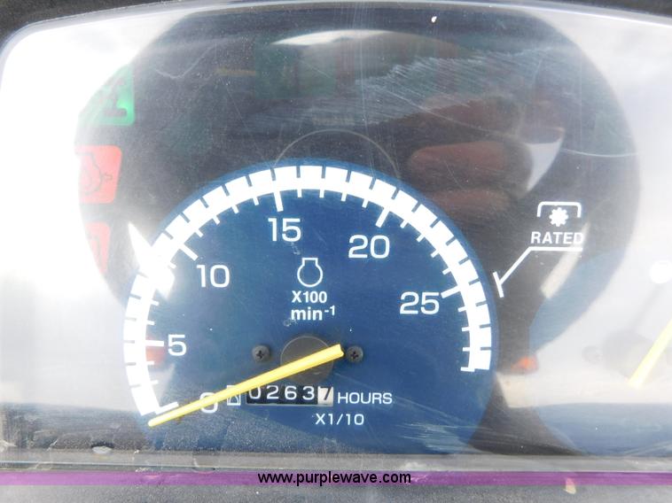 image for item AW9366 2011 John Deere 2720 MFWD tractor