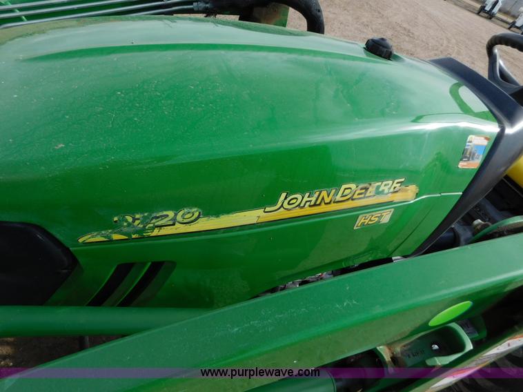 image for item AW9366 2011 John Deere 2720 MFWD tractor