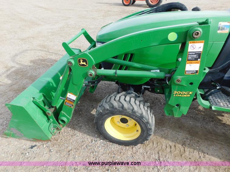 image for item AW9366 2011 John Deere 2720 MFWD tractor