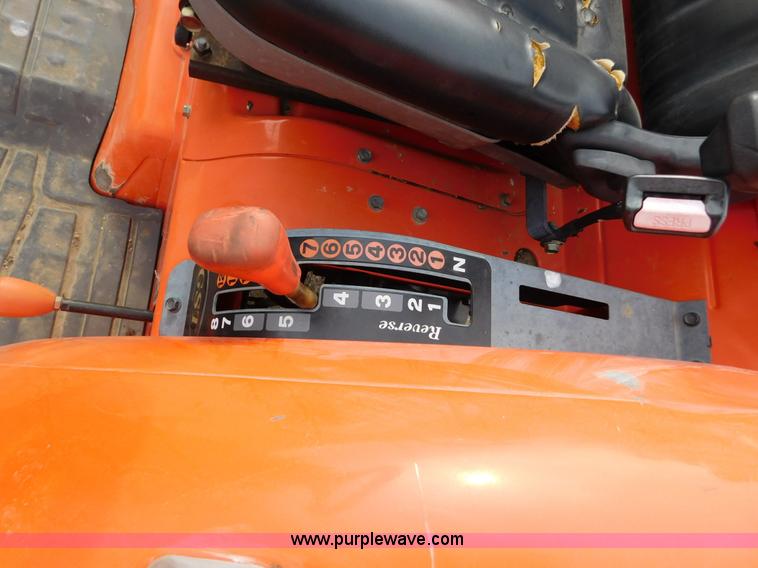 image for item AW9367 2011 Kubota L3240D MFWD tractor