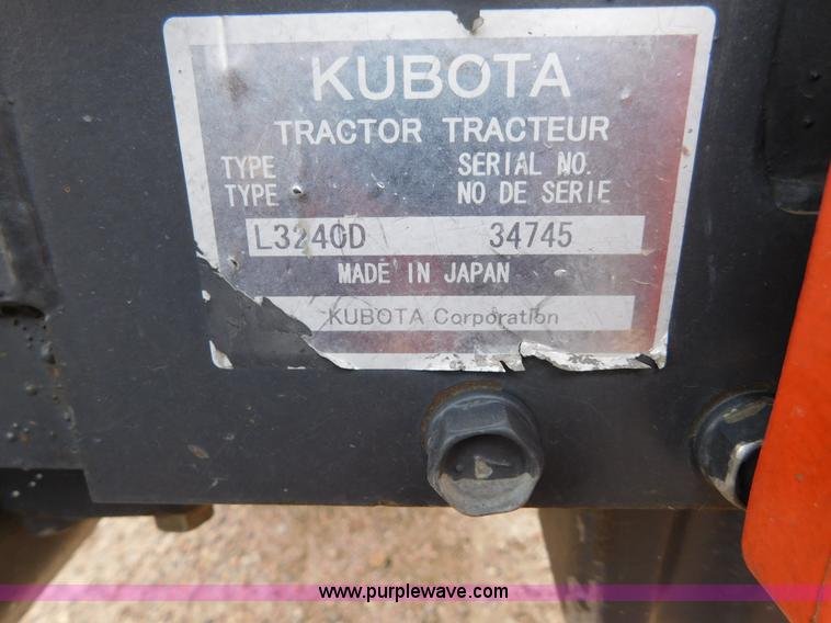 image for item AW9367 2011 Kubota L3240D MFWD tractor