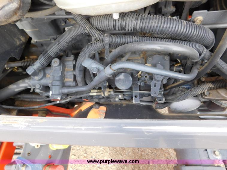 image for item AW9367 2011 Kubota L3240D MFWD tractor