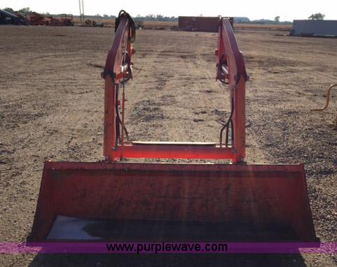 image for item AW9367 2011 Kubota L3240D MFWD tractor