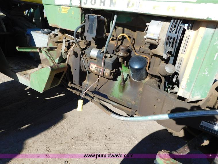 image for item AW9372 John Deere 2040 tractor