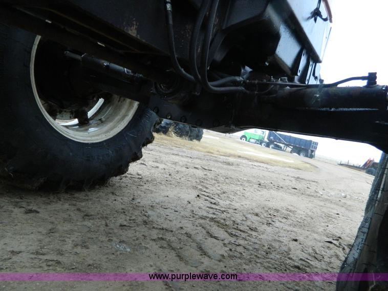 image for item AX9584 1995 Hesston 180-90 MFWD tractor