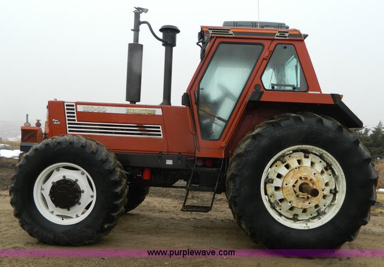 image for item AX9585 1990 Hesston 180-90 MFWD tractor
