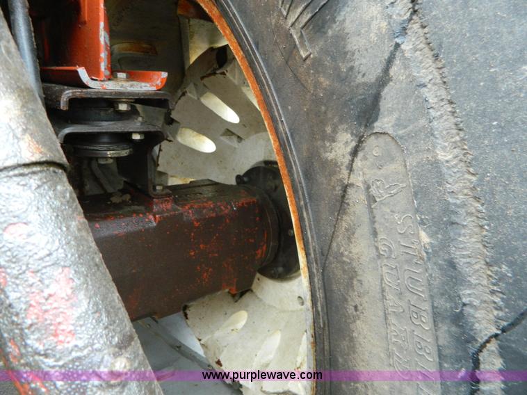 image for item AX9585 1990 Hesston 180-90 MFWD tractor