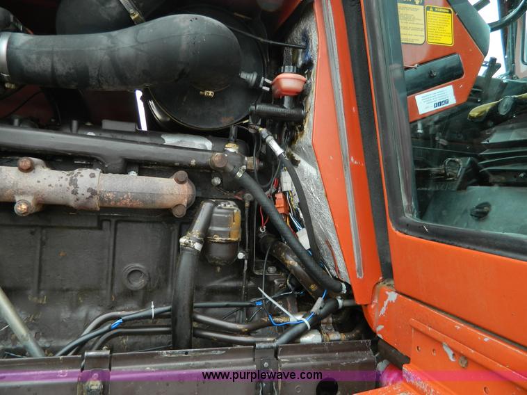 image for item AX9585 1990 Hesston 180-90 MFWD tractor