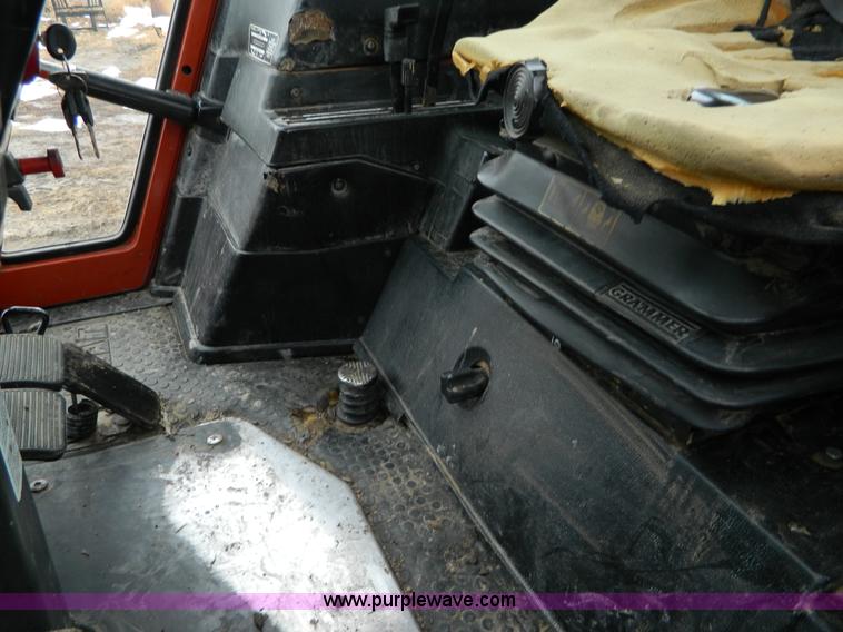 image for item AX9585 1990 Hesston 180-90 MFWD tractor