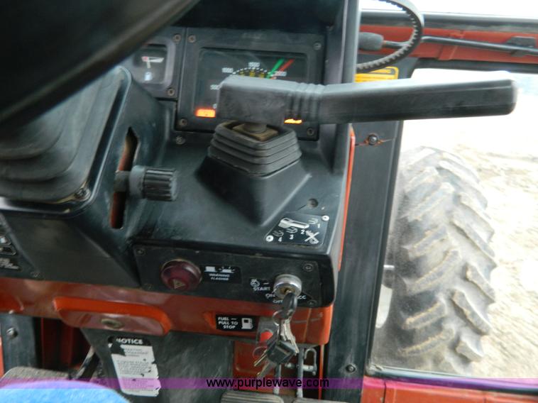 image for item AX9585 1990 Hesston 180-90 MFWD tractor