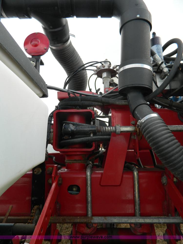 image for item AX9586 2005 AGCO White 8524 planter