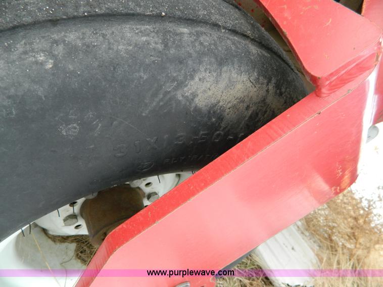 image for item AX9586 2005 AGCO White 8524 planter