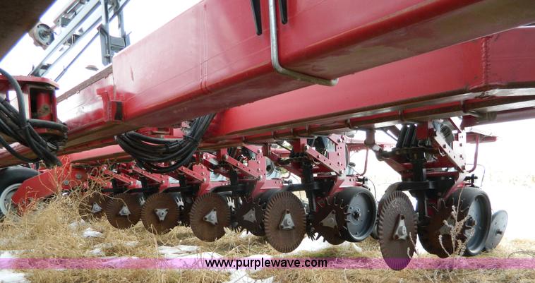 image for item AX9586 2005 AGCO White 8524 planter