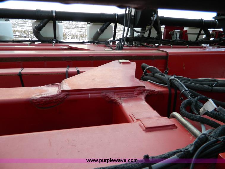 image for item AX9586 2005 AGCO White 8524 planter