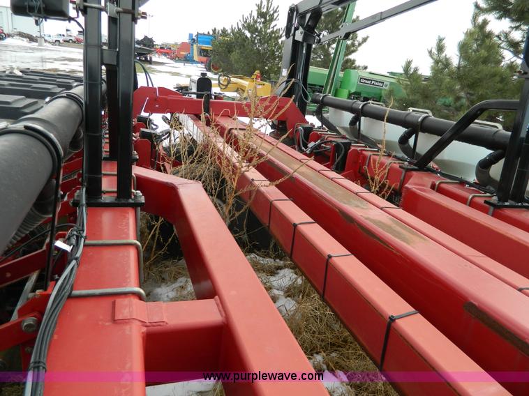 image for item AX9586 2005 AGCO White 8524 planter