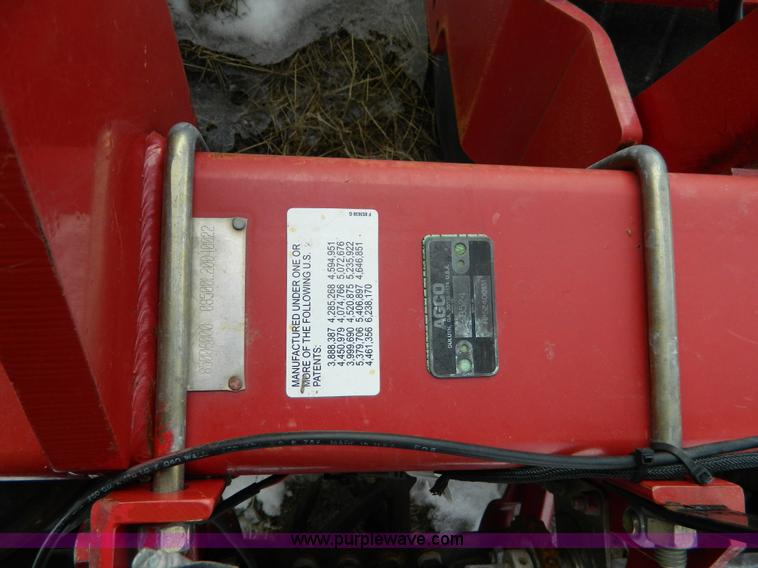 image for item AX9586 2005 AGCO White 8524 planter