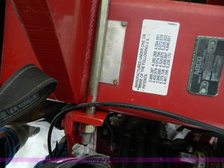 image for item AX9586 2005 AGCO White 8524 planter