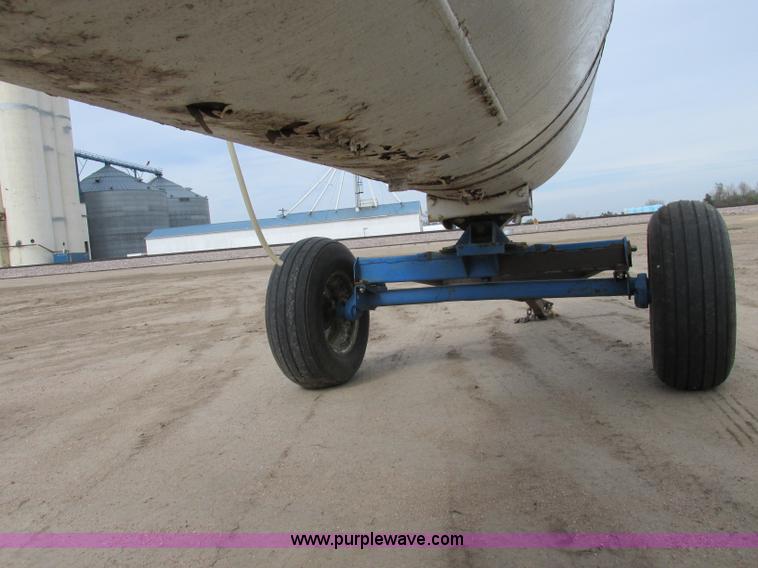 image for item BK9186 Dura-Flex anhydrous ammonia nurse tank