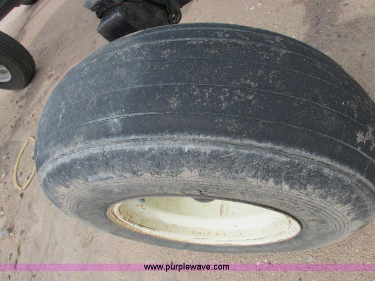 image for item BK9221 Anhydrous ammonia nurse tank