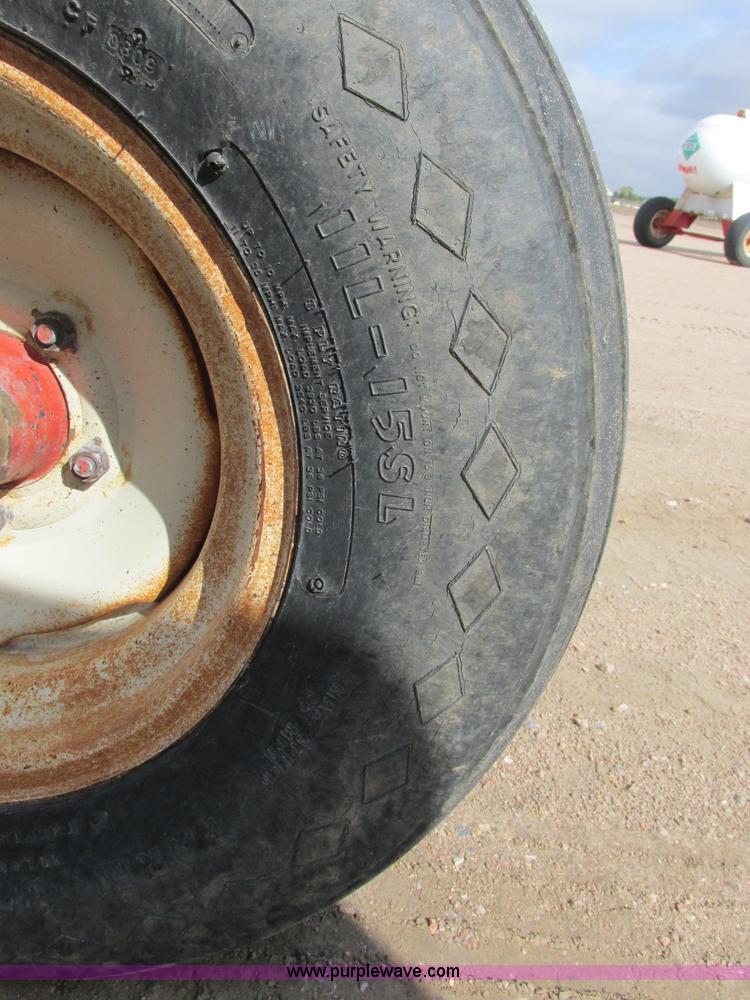 image for item BK9229 Anhydrous ammonia nurse tank