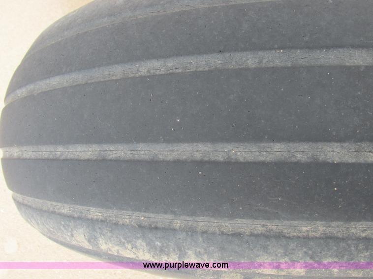 image for item BK9232 Anhydrous ammonia nurse tank