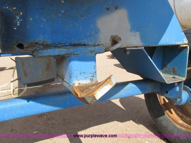 image for item BK9234 Anhydrous ammonia nurse tank