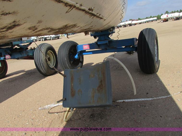 image for item BK9234 Anhydrous ammonia nurse tank