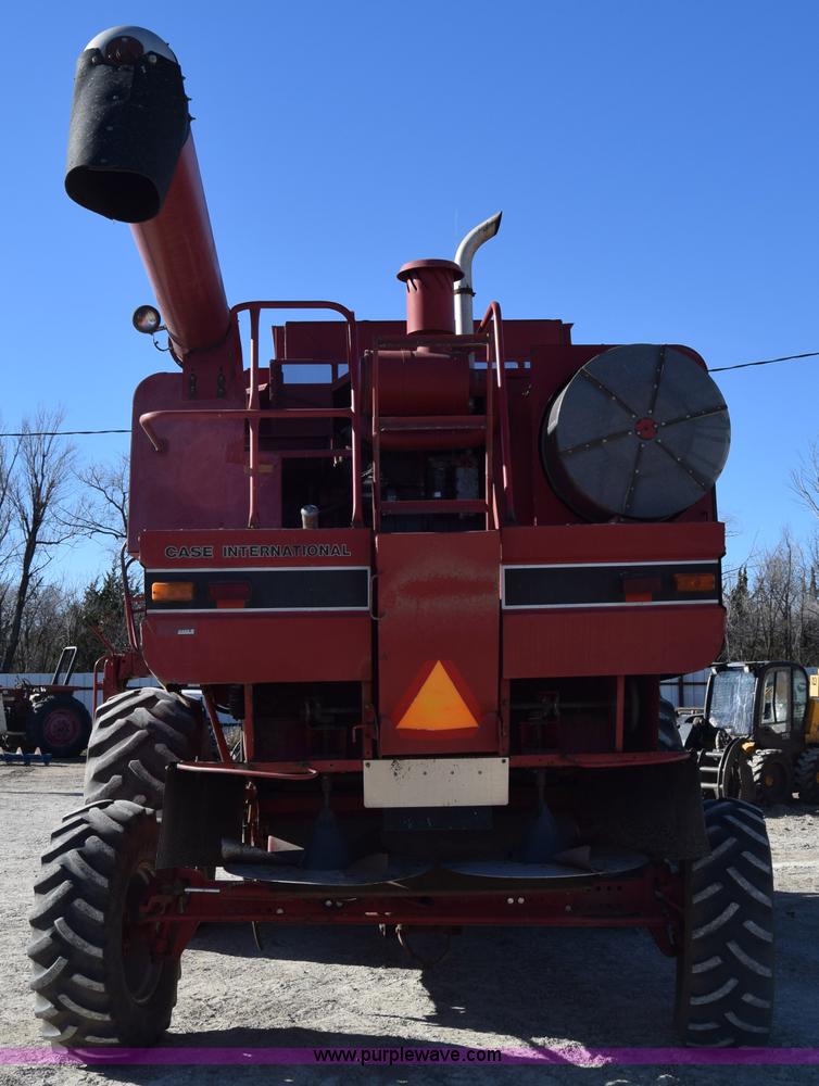 image for item BK9844 1991 Case IH 1680 Axial-Flow combine
