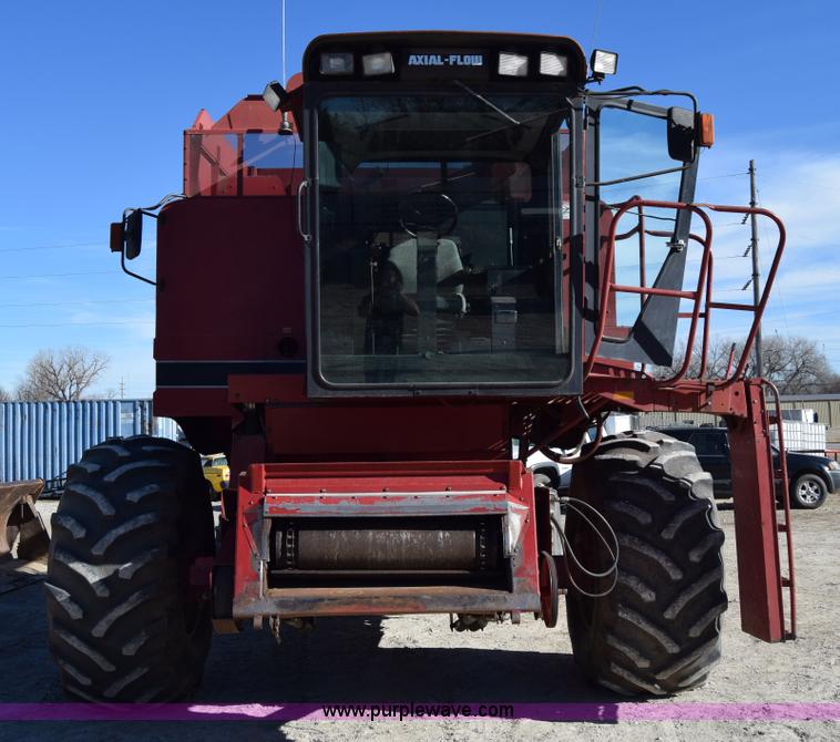 image for item BK9844 1991 Case IH 1680 Axial-Flow combine