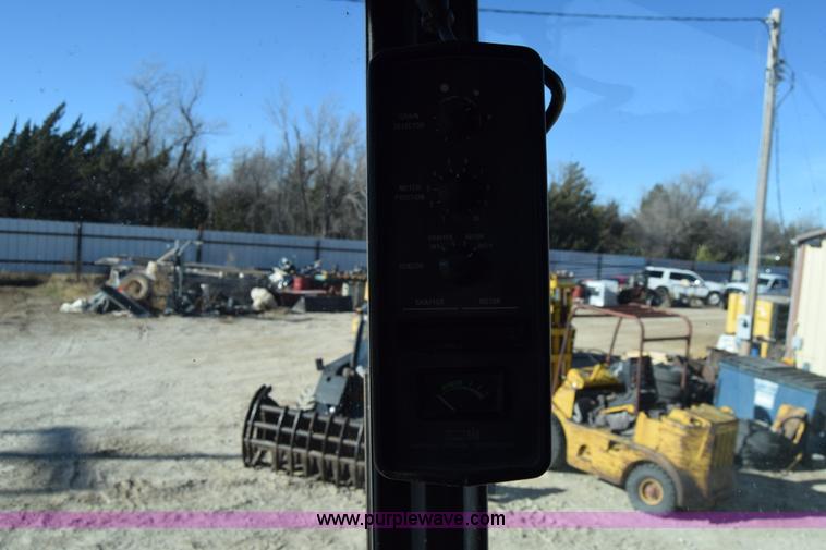 image for item BK9844 1991 Case IH 1680 Axial-Flow combine