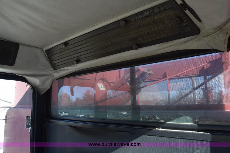 image for item BK9844 1991 Case IH 1680 Axial-Flow combine