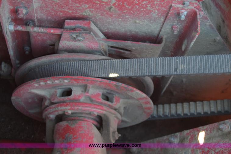 image for item BK9844 1991 Case IH 1680 Axial-Flow combine