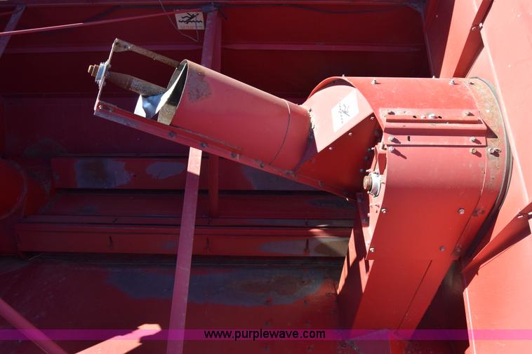 image for item BK9844 1991 Case IH 1680 Axial-Flow combine