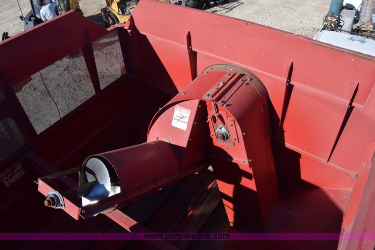 image for item BK9844 1991 Case IH 1680 Axial-Flow combine